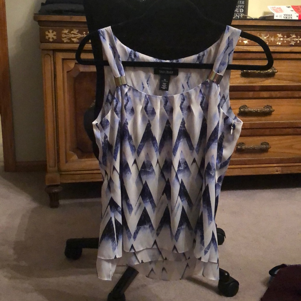 White House Black Market 2 layered XS dressy tank